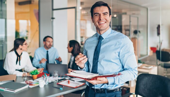 The Emotionally Intelligent Manager: Lead with Empathy and Confidence